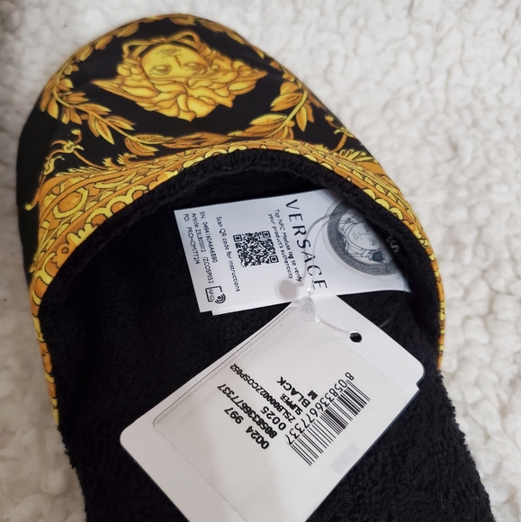 Versace Medusa Slippers - Picture 11 of 15